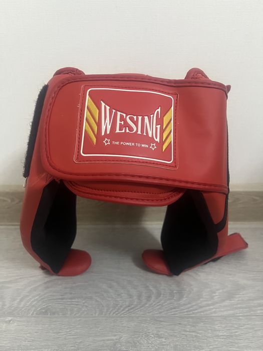 Боксерский шлем Wesning