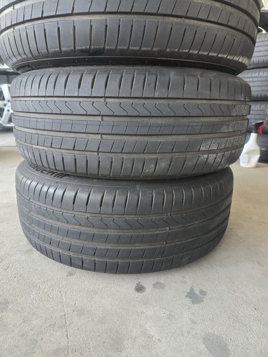 4 Броя 235/55/17 Hankook 2x6,6mm 2x6,3mm 24dot