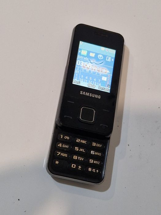 Telefon Samsung slide GT-E2330