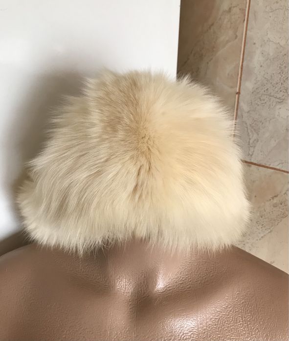 Căciulă din blană naturală de Vulpe Argintie