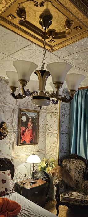 Продавам красив полюлей.