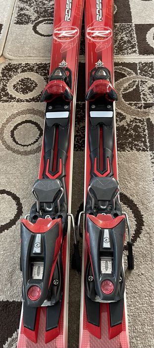 Skiuri dama rossignol cu legaturi - 162 cm