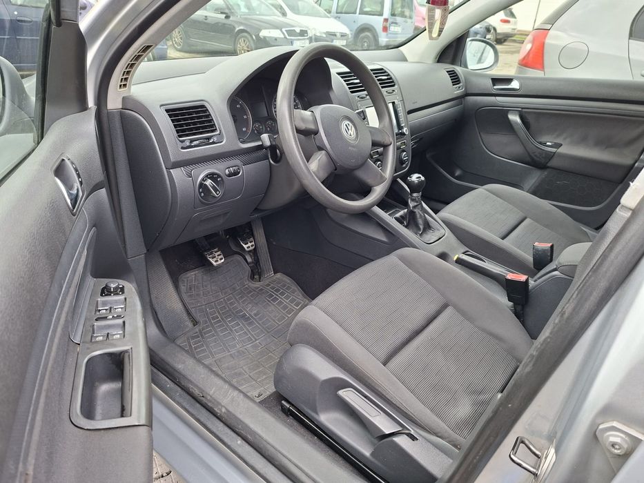 Vând VW Golf, V .19 TDi