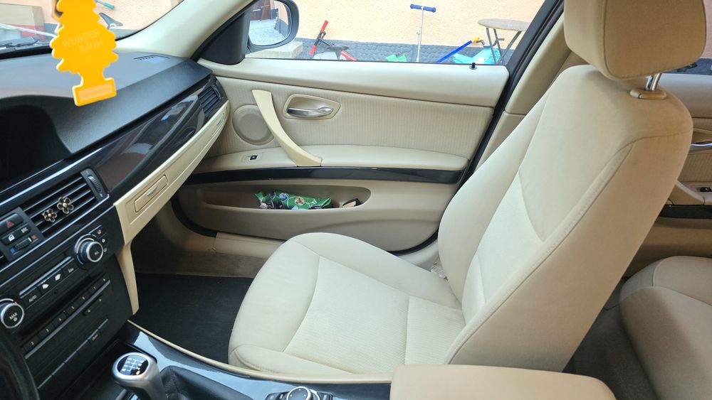 BMW 3 Series 2011 — imagine 4