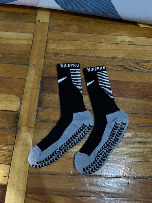 Спортивные носки.