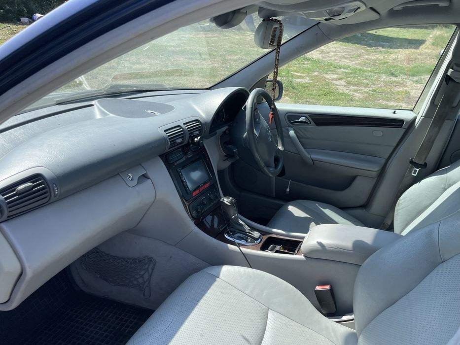 Mercedes c200 compresor 2.0 benzina  An de fabricatie 2004