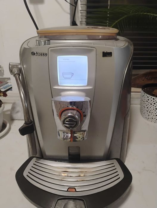 Кафе автомат Saeco