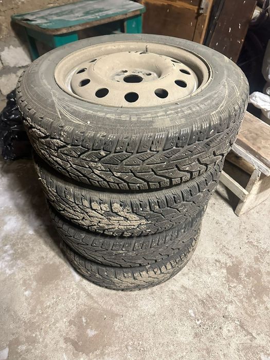 185  65 r15                    .