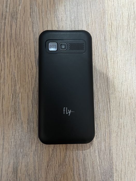 Продам HTC Incredible S и Fly Ezzy 9