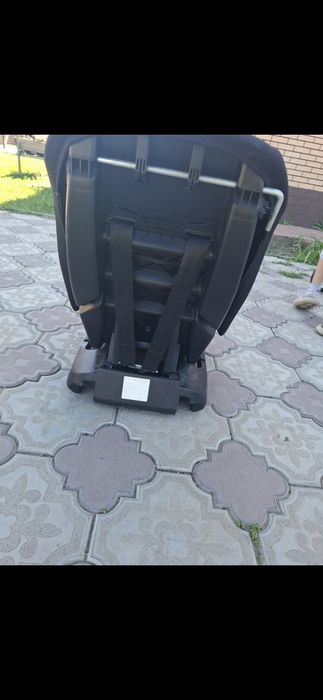 Продается авто кресло в хорошом состояний