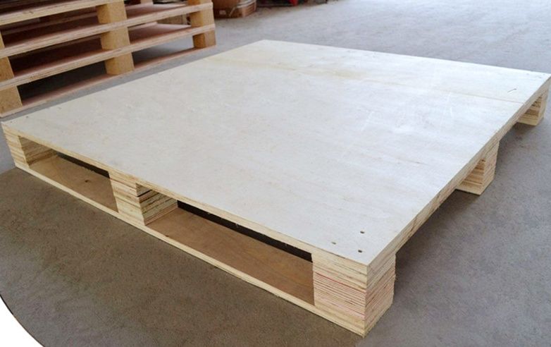 Поддоны продаётся.