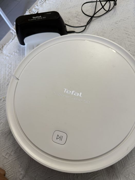 Продам робот пылесос Tefal