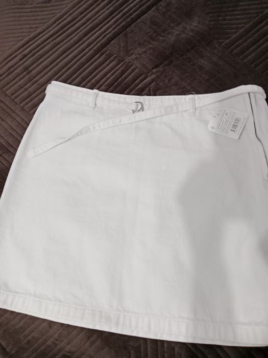 Джинсовая белая юбка