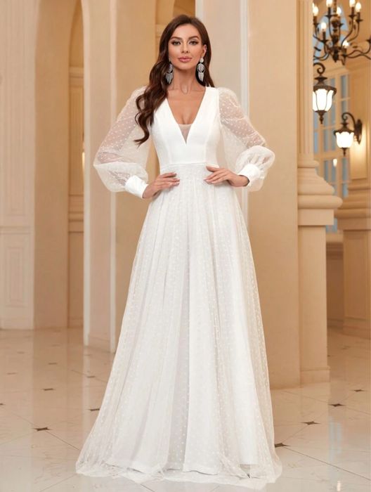 Феерична бяла рокля с тюл