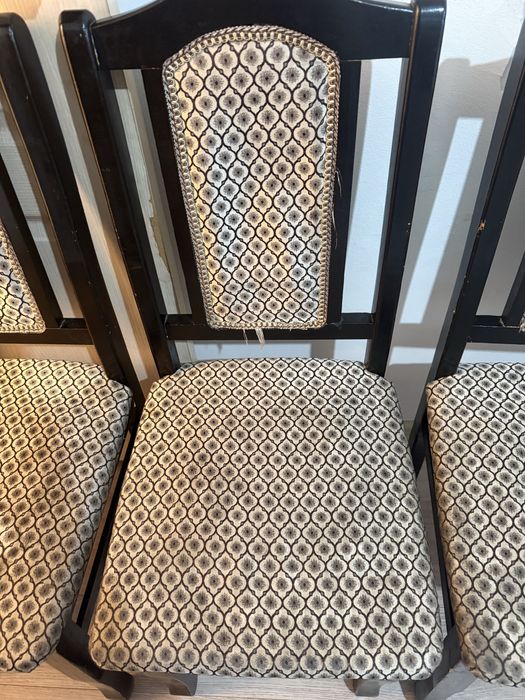 Срочно продам стулья кухонные