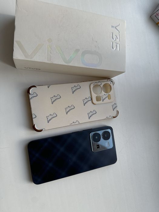 очень надежный телефон, VIVO Y35