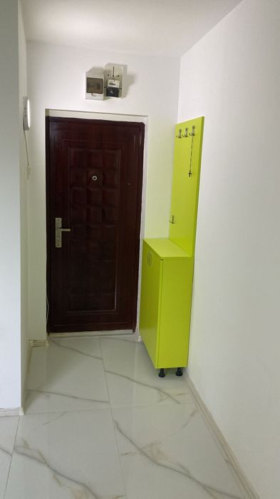 Titan proprietar închiriez garsoniera
