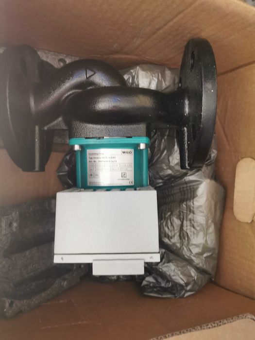 Pompa de apa Circulare Wilo Stratos 40 / 1-4 si 2095499 / 12w21 schimb cu diverse