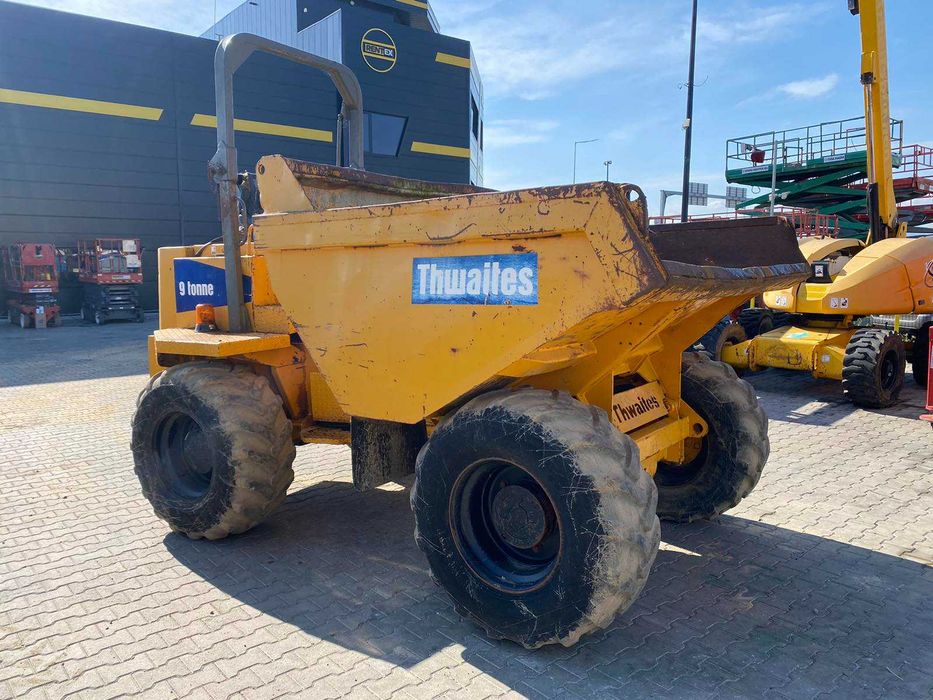 Дъмпер 9 т с предно Изсипване под НАЕМ от Рентекс