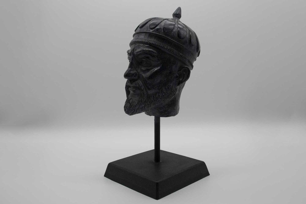 Портретна глава „Хан Крум“ – Крум Страшни | Ръчно изработена скулптура