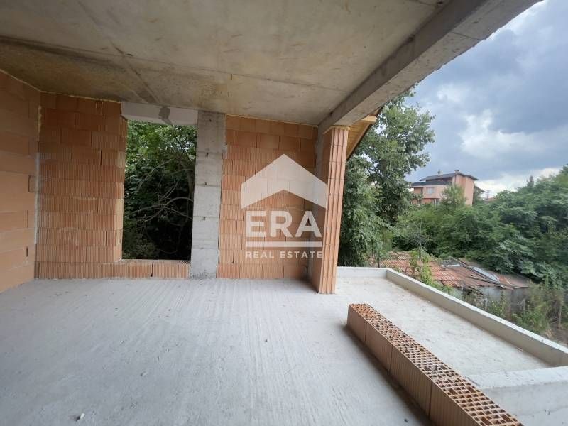 Ексклузивна, двуетажна, новострояща се къща с Акт 14 за продажба, със