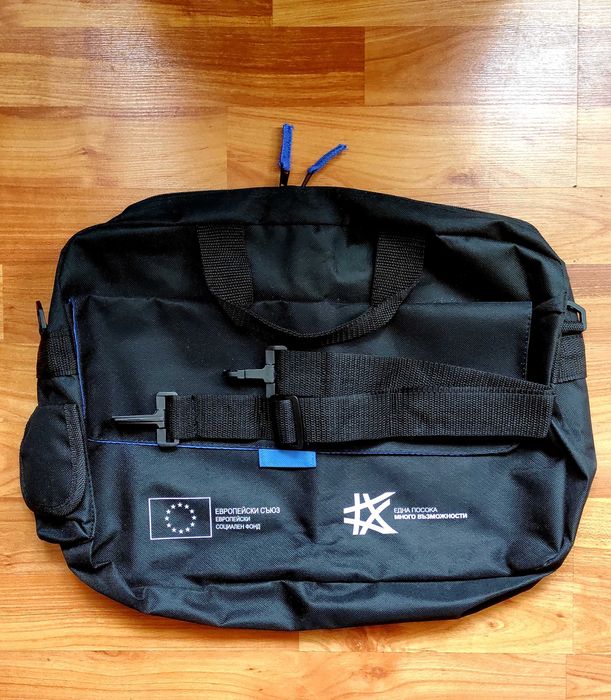 Чанта за лаптоп, лека, удобна.  Голям сгъваем сак за свръхбагаж.