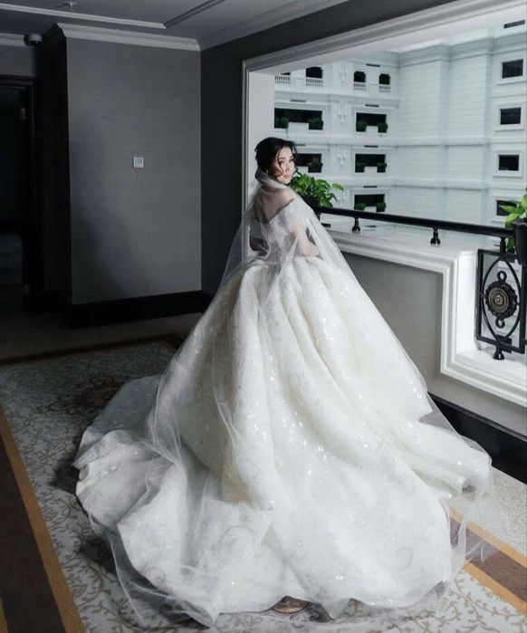 Свадебное платье