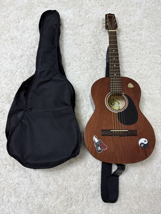 Chitară acustică Hora Reghin+accesorii