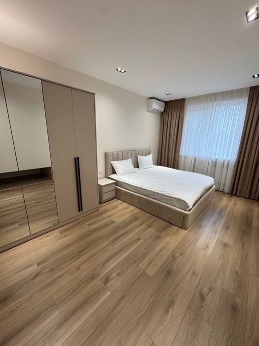 Аренда Максим Горький Художников