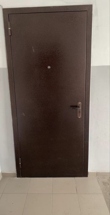 Продам входную дверь!