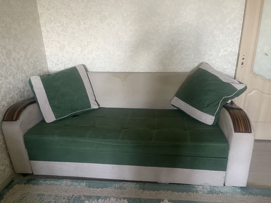 Диван для гостинной