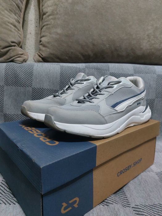 Продам Кросовки размер 41 почти новые