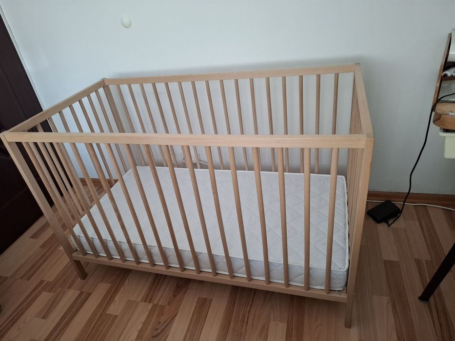 Vand patut Ikea, ca si nou
