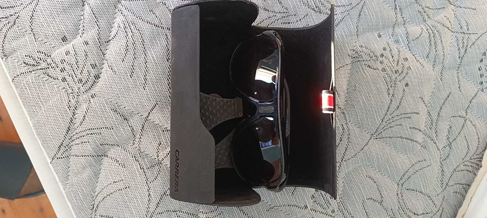 Слънчеви очила  марка кариера носени 2 точно два пъти