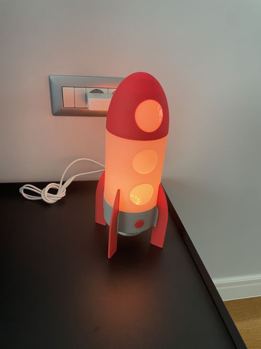 Veioza racheta ikea