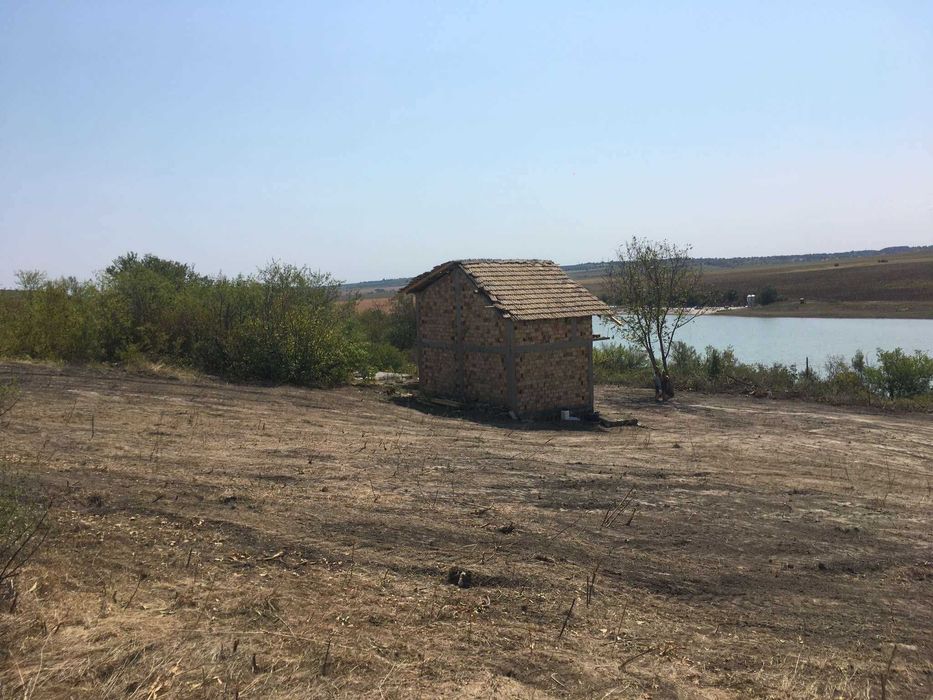 Двуетажна къща, местност Калето, гр. Попово