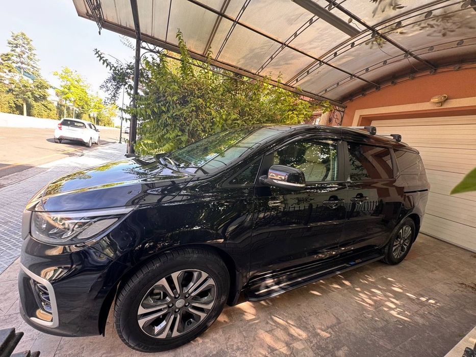 2020 Kia Carnival