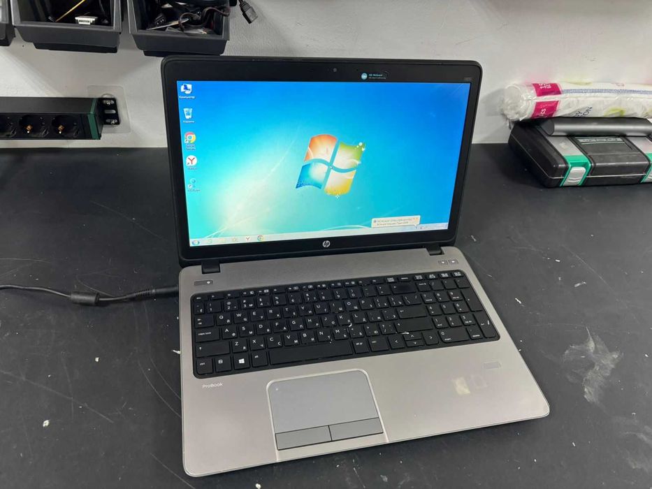 Ноутбук Hp в хорошем состояний