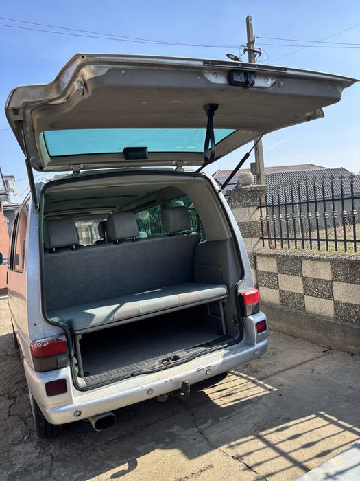 Vând :Volkswagen Multivan 2.5TDI