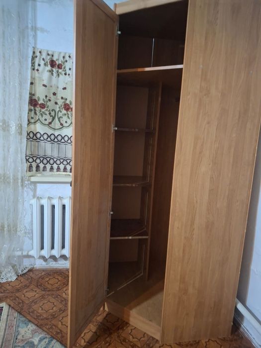 Угольный шкаф продам