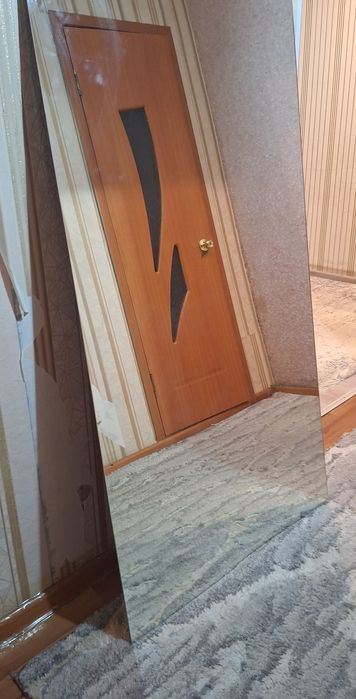 Продам большую зеркало