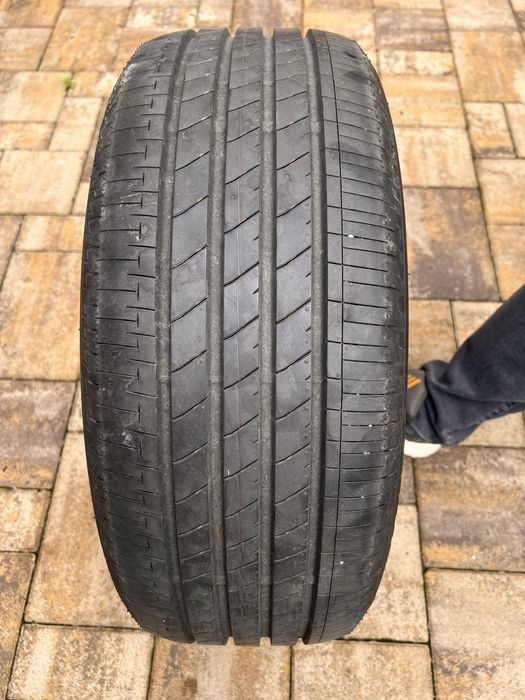 Anvelope vara Bridgestone 215/45/R18