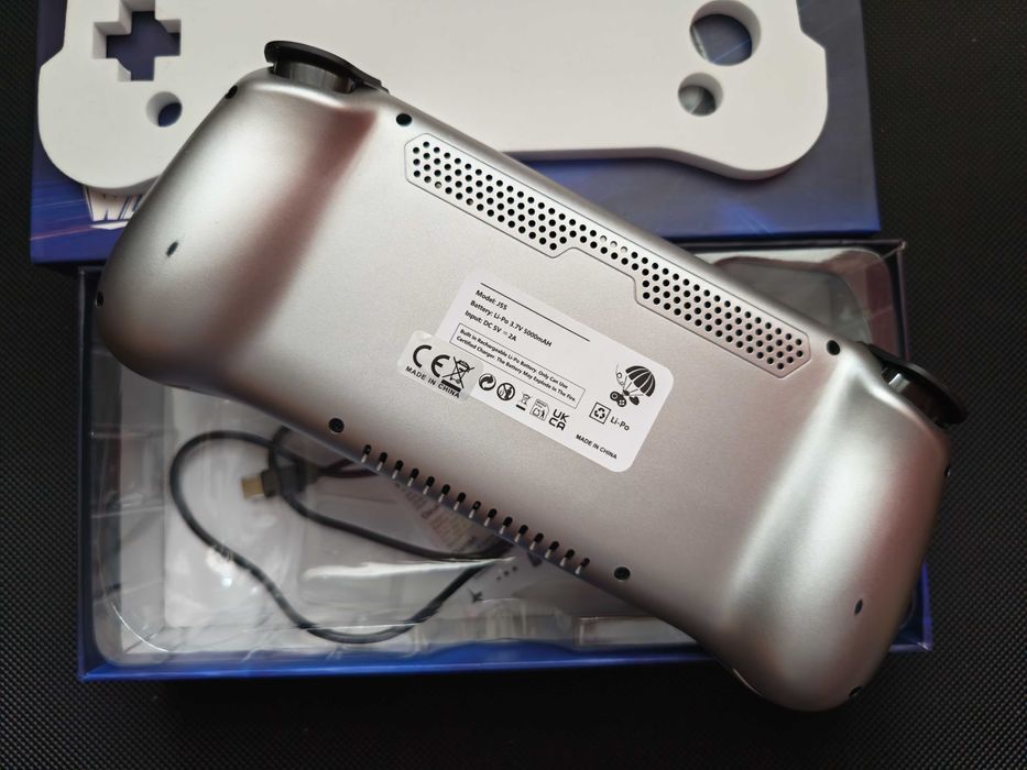 WOW Model J55 64GB преносима игрална конзола