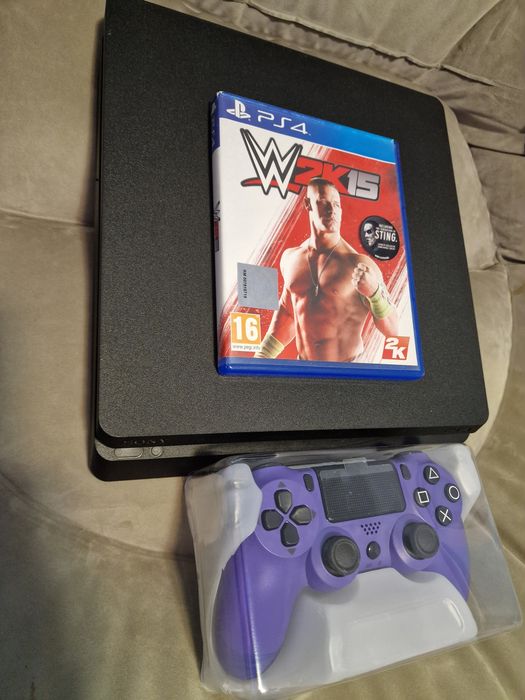 PlayStation 4 slim