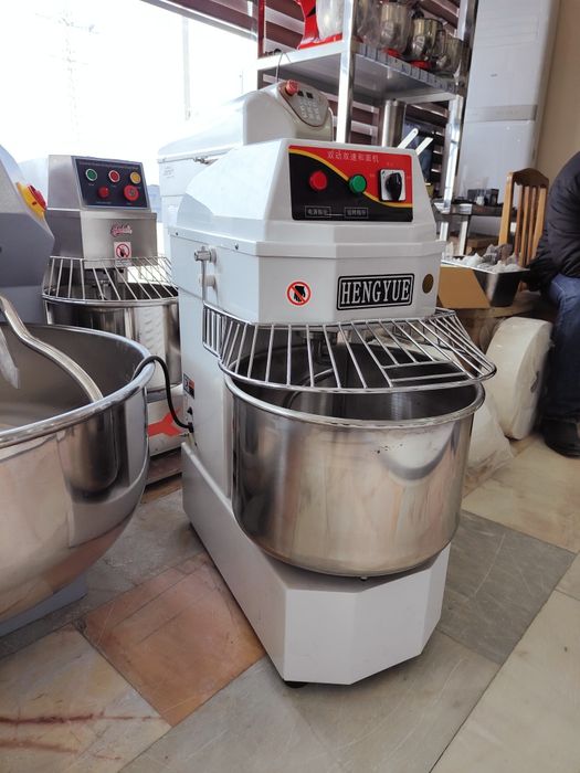 Xamir qorish uskunasi мешалка mishalka testomes тестомес
Мишалка testo