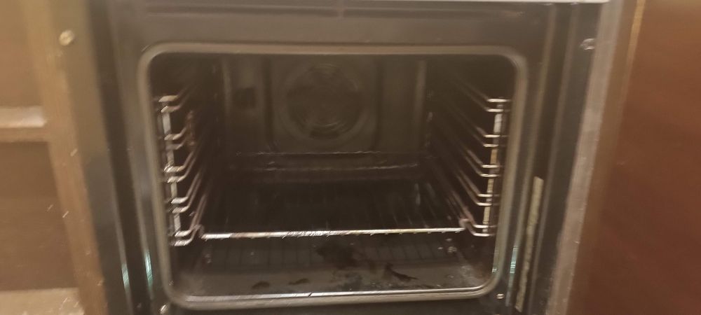 Спешно Фурна AEG + котлони ariston 50 EUR