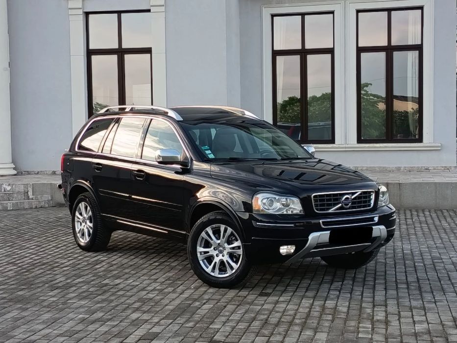 Volvo XC 90 D5 AWD – 2.4 Diesel 224 CP 2012 7 Locuri Finantare Livrare Gratuita