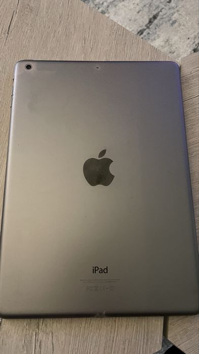 Ipad air продаю без коробки