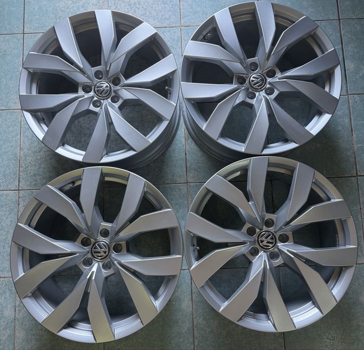 Jante aliaj R20 originale VW Touareg 3 CR ca noi cu senzori presiune