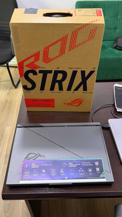 ASUS ROG G18 i7-13650HX/16GB DDR5/1TB SSD/RTX 4060 8GB/18” 240Hz